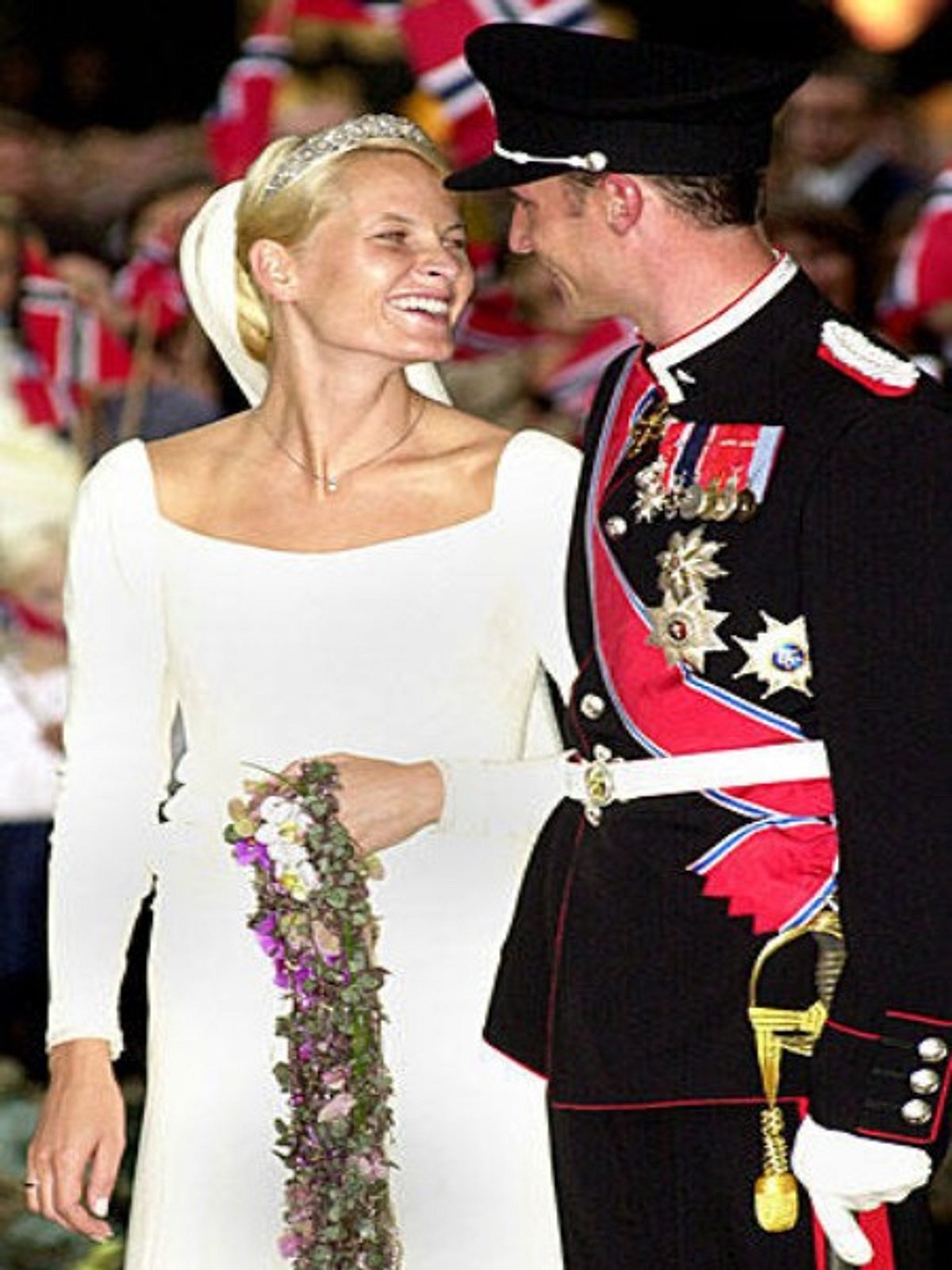 mette marit von norwegen im brautkleid