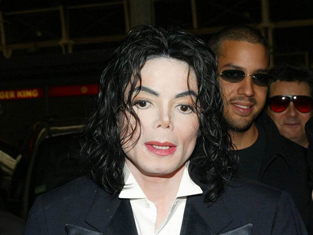 Not macht erfinderisch. Michael Jackson war so sehr in Nöten, dass er bald nur noch einen Ausweg sah...