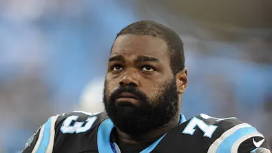 Footballspieler Michael Oher - Foto: IMAGO / Icon Sportswire