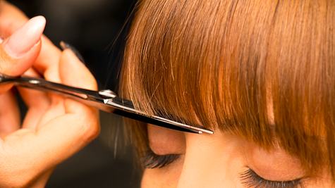 Micro Bangs: Die neue Trendfrisur! - Foto: Wicki58/iStock