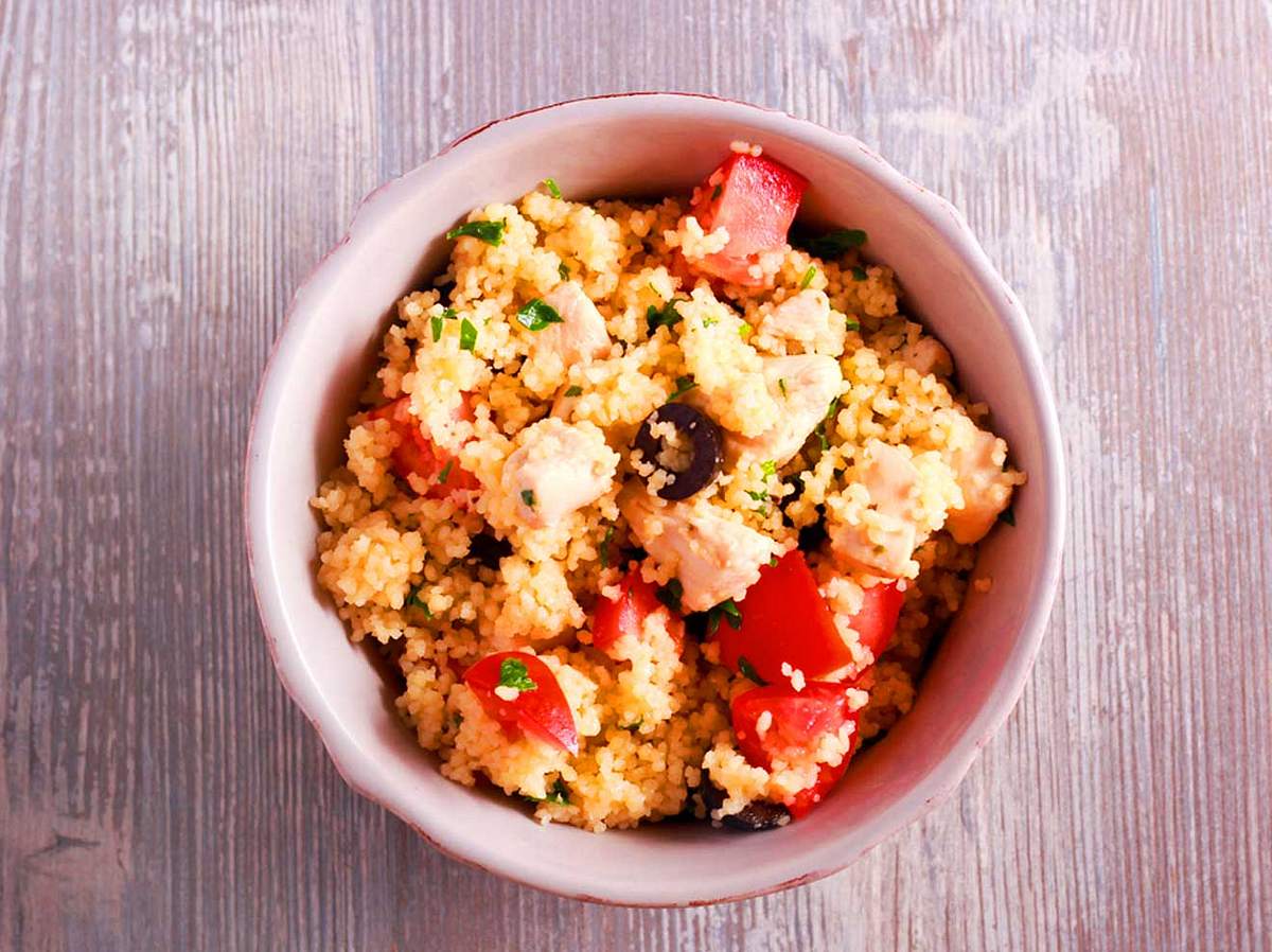 Couscous ist die ideale Zutat für ein Mikrowellenrezept - schnell und einfach zubereitet.