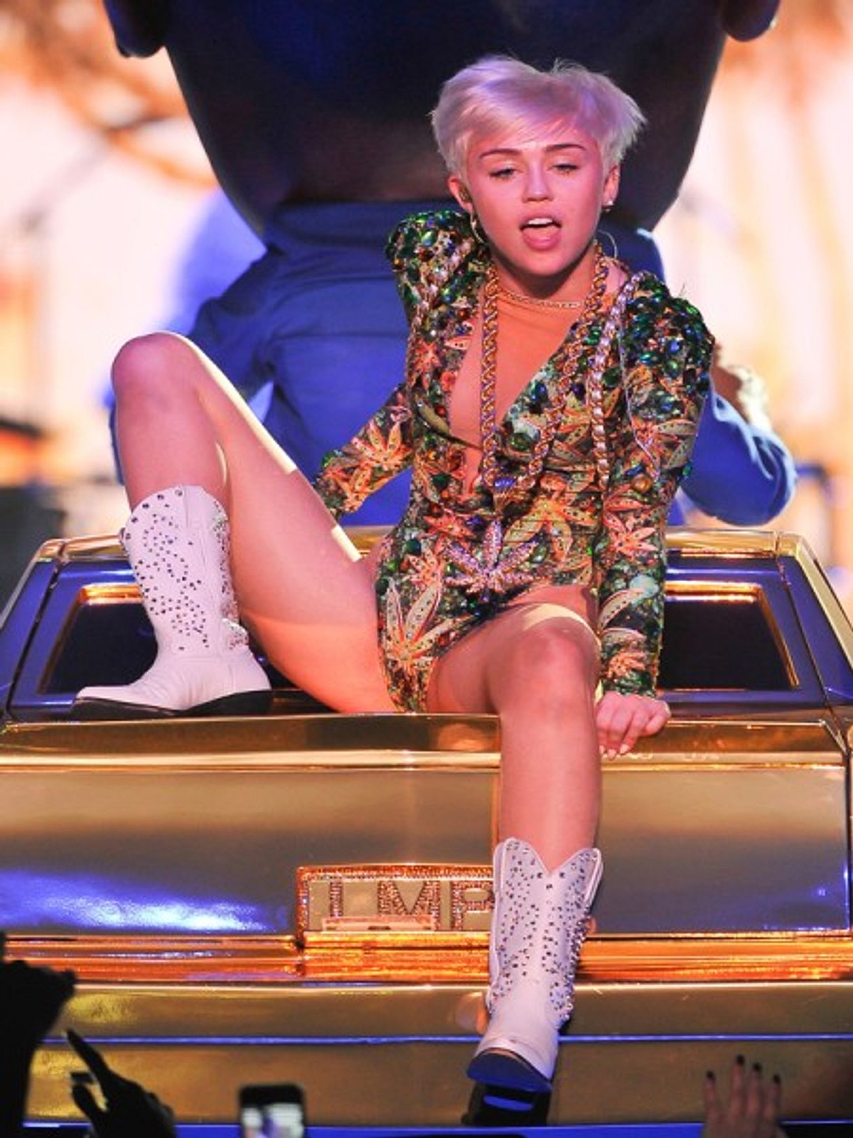 miley cyrus die obszoensten momente der bangerz tour platz