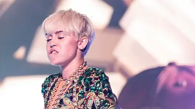 miley cyrus die obszoensten momente der bangerz tour platz - Foto: Getty Images