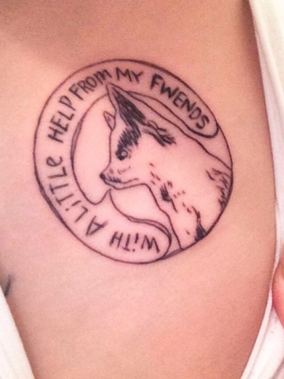 miley cyrus tattoo nummer hommage an floyd