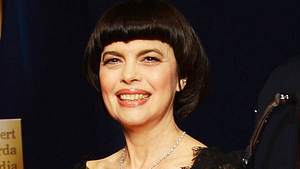 Mireille Mathieu hatte eine schwere Kindheit und 13 kleine Geschwister - Foto: GettyImages