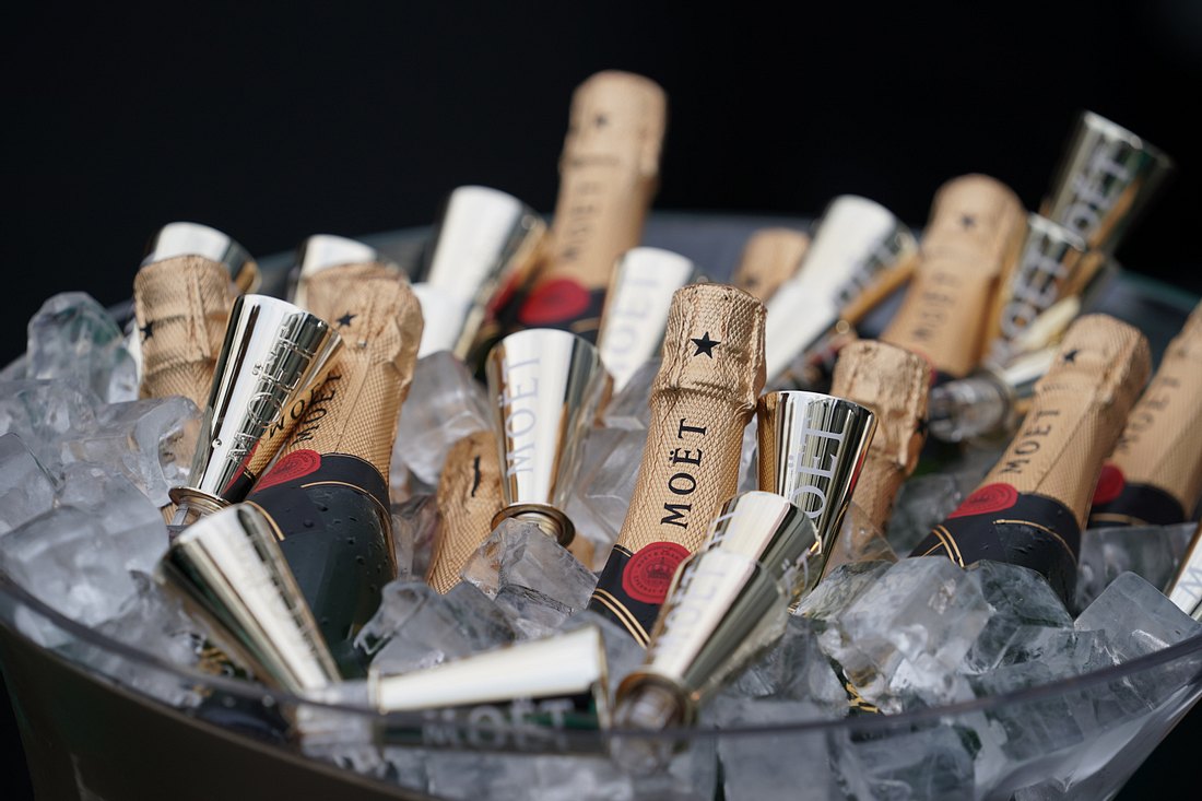 Mit Ecstasy vergiftet: Mega-Rückrufaktion von Luxus-Champagner