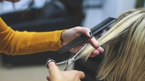 Mouse Hair: Keine Frisur für graue Mäuse! Dieser Frisurentrend erobert gerade alle Friseursalons - Foto: Mima88/Getty Images (Themenbild)