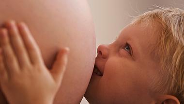 Schwangerschaft: Mütter von Söhnen behalten männliche DNA im Gehirn - Foto: iStock