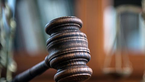 Mutter misshandelte ihren Sohn - knapp vier Jahre Haft - Foto: iStock