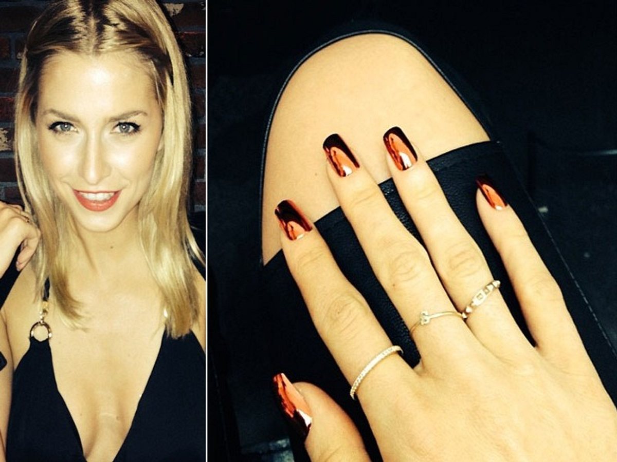 nageldesign bilder der stars lena gercke mit metallic naegeln