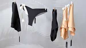 Nahtlose Slips im Test von Lounge auf einer Wäscheleine - Foto: Wunderweib