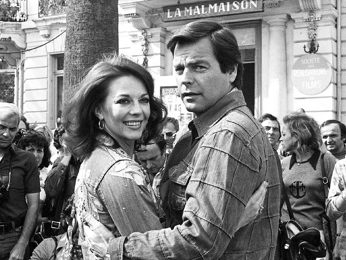 Natalie Wood & Robert Wagner in Cannes, 1976.