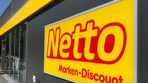Netto nimmt eine Mode-Kollektion eines TV-Stars in sein Sortiment auf. - Foto: imago images / Waldmüller