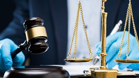 Neue Gesetze und Änderungen 2021: Der Lockdown wird verlängert - Foto: AndreyPopov/iStock