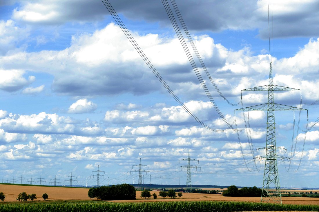 Ein neues Gesetz im September 2022 sorgt für ein beschleunigtes Verfahren beim Stromtrassenausbau. Ein neues Gesetz im September 2022 sorgt für ein beschleunigtes Verfahren beim Stromtrassenausbau.