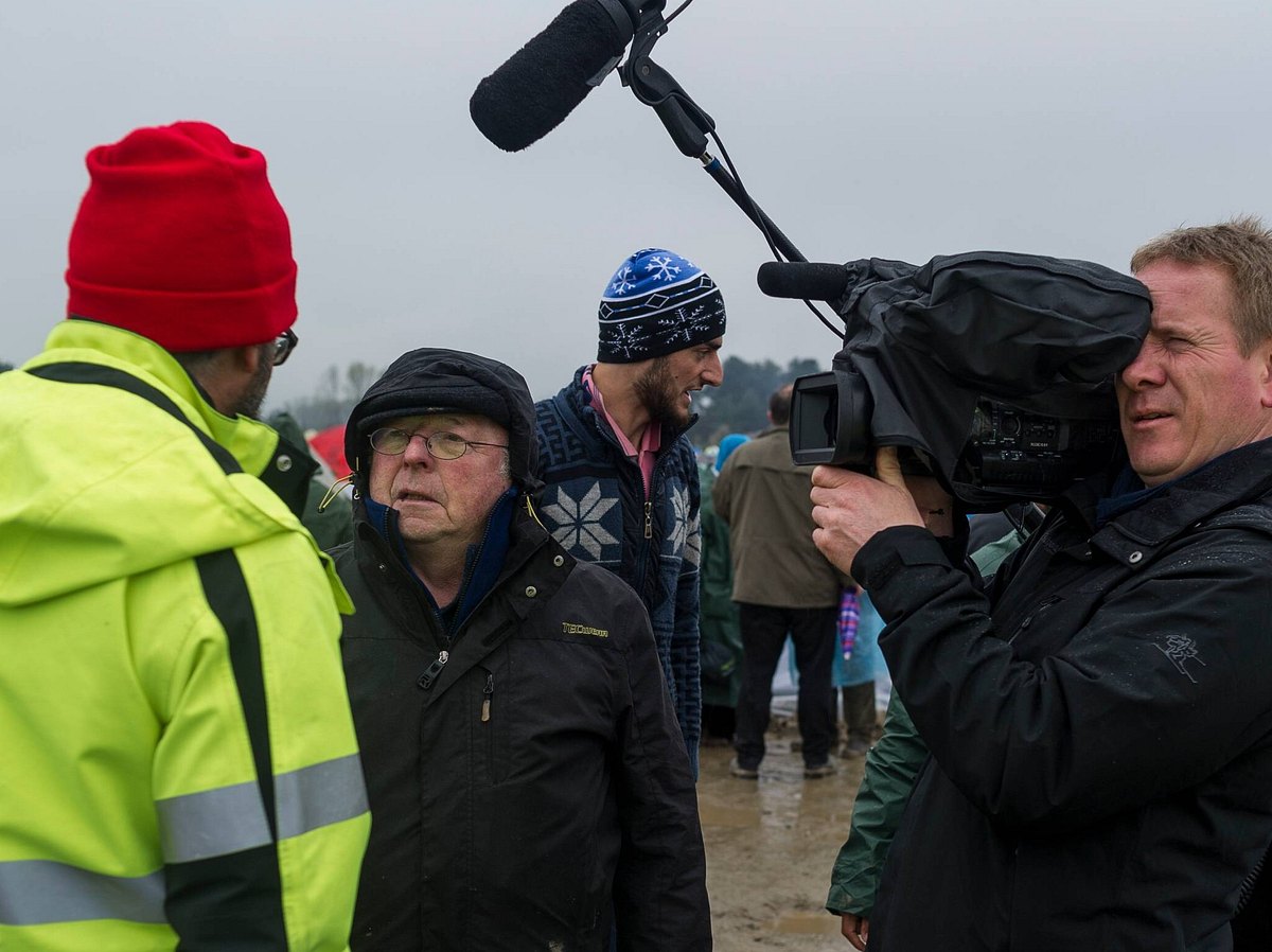 2016 besuchte Blüm das Flüchtlingscamp Idomeni und zeigte sich entsetzt über die Zustände dort.