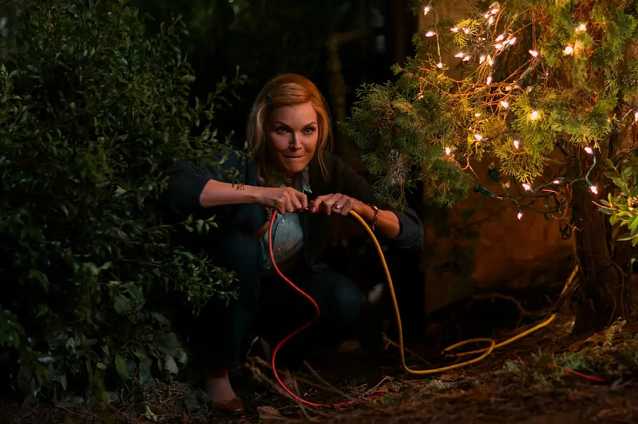 „Oh. What. Fun“ Michelle Pfeifer als Claire Clauster in „Oh. What. Fun“.
