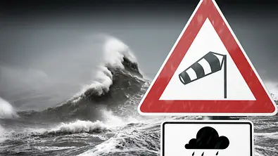 Der Orkan Zeynep könnte noch stärker werden als Ylenia. (Symbolbild) - Foto: RichardALock/iStock & trendobjects/iStock; Collage: Redaktion Wunderweib