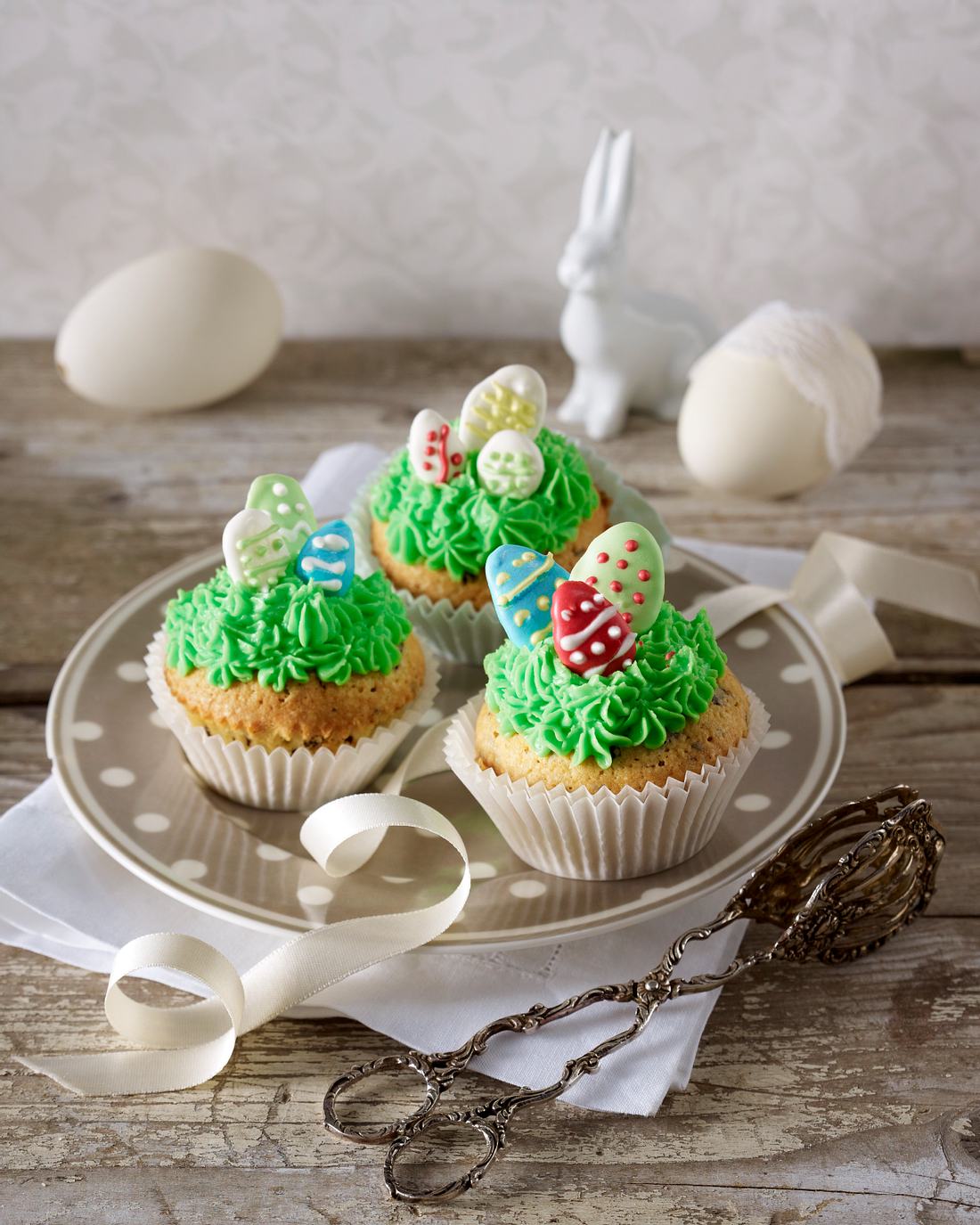 Cupcakes mit grünen Osternestern Osterkuchen Rezepte: 19 köstliche Ideen zum Schlemmen