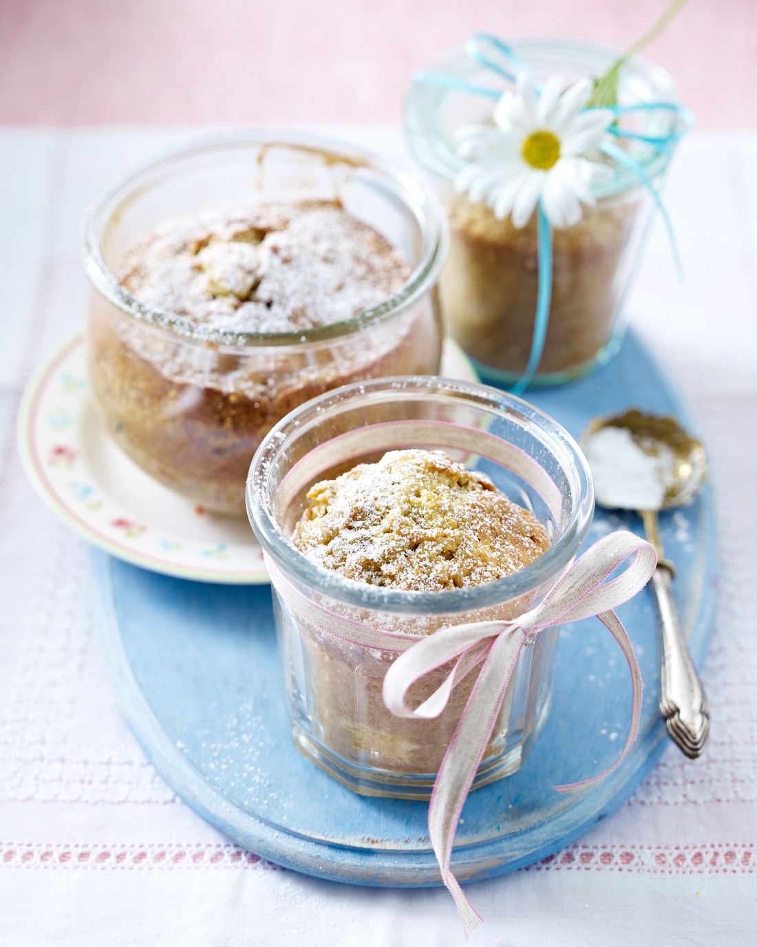 Mini-Pistazien-Möhren-Gugelhupf aus dem Glas Osterkuchen Rezepte: 19 köstliche Ideen zum Schlemmen