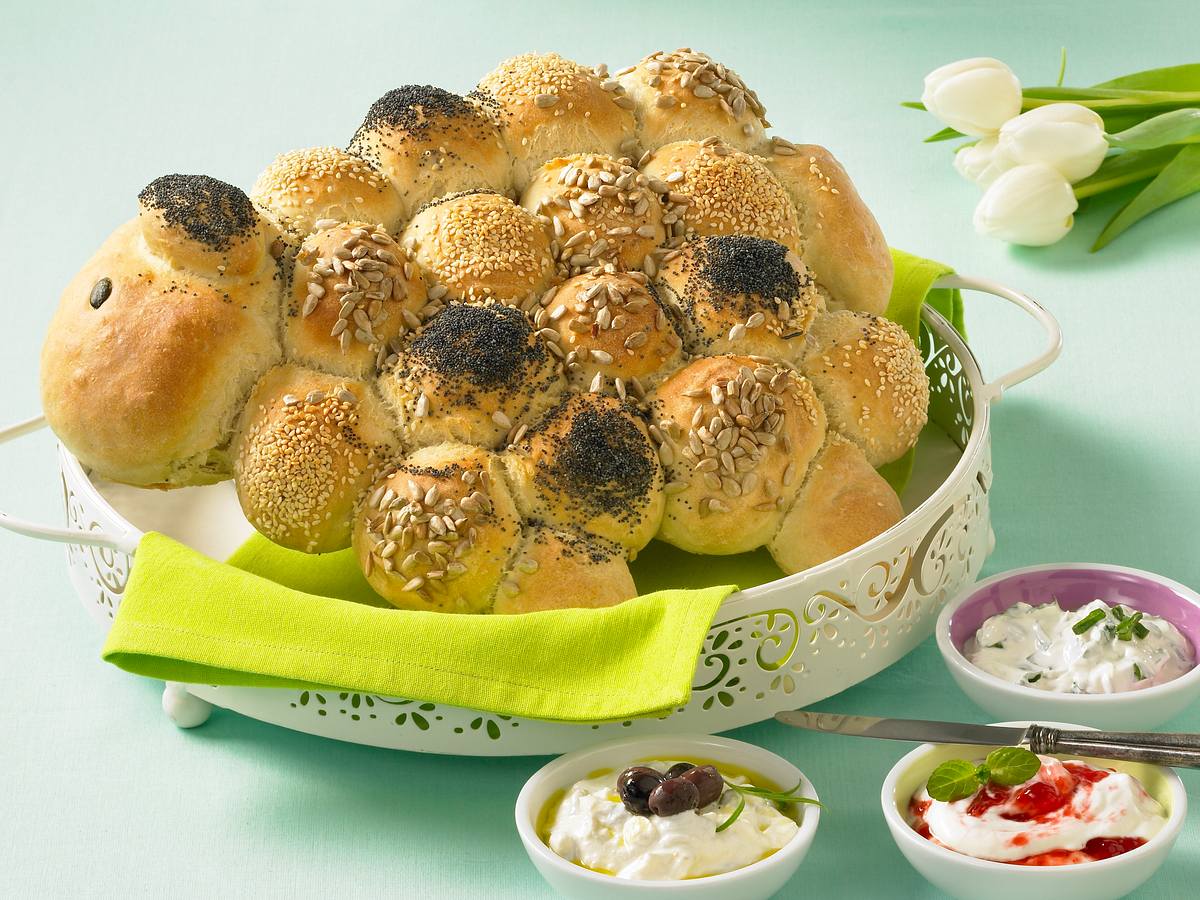 Ostern vegetarisch: Lamm-Brötchen mit Quark-Dips