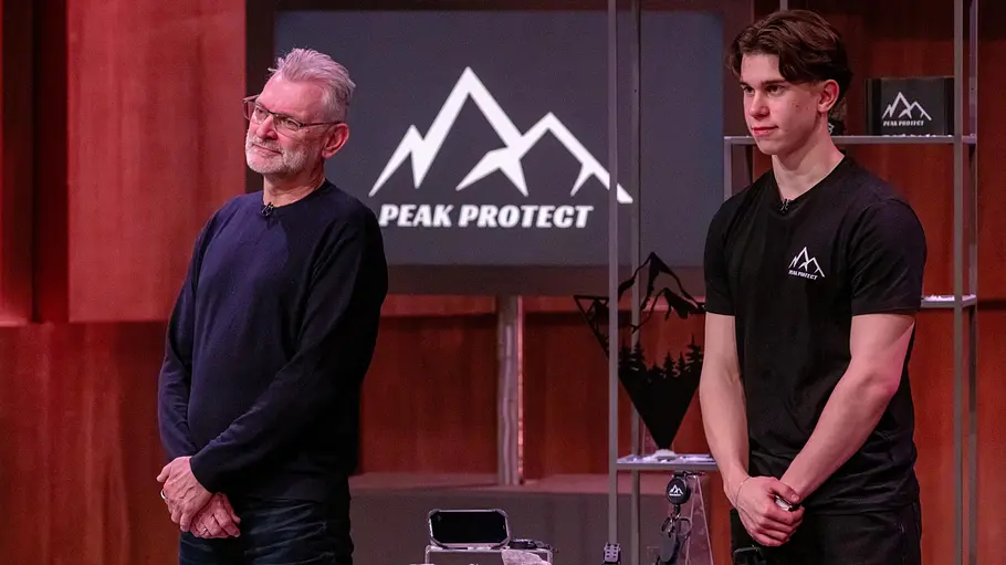 Peak Protect wird mittlerweile unter einem anderen Namen verkauft. Christopher Czellary und sein Vater Rainer beim Pitch von Peak Protect.