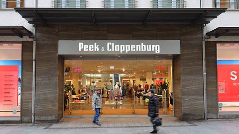 Peek und Cloppenburg Filiale - Foto: IMAGO / Steffen Schellhorn