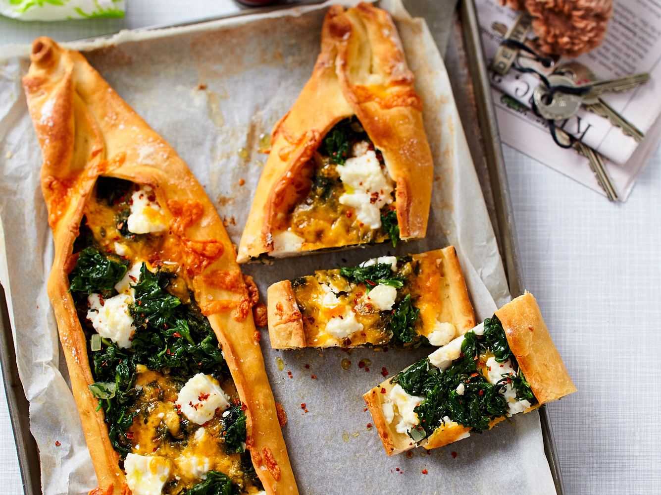 Schnell gemacht und dabei super lecker: unsere Blitz-Spinat-Pide!