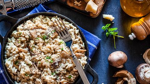 Pilzgerichte sind nicht nur super lecker, sondern auch schnell gemacht. - Foto: iStock/fcafotodigital