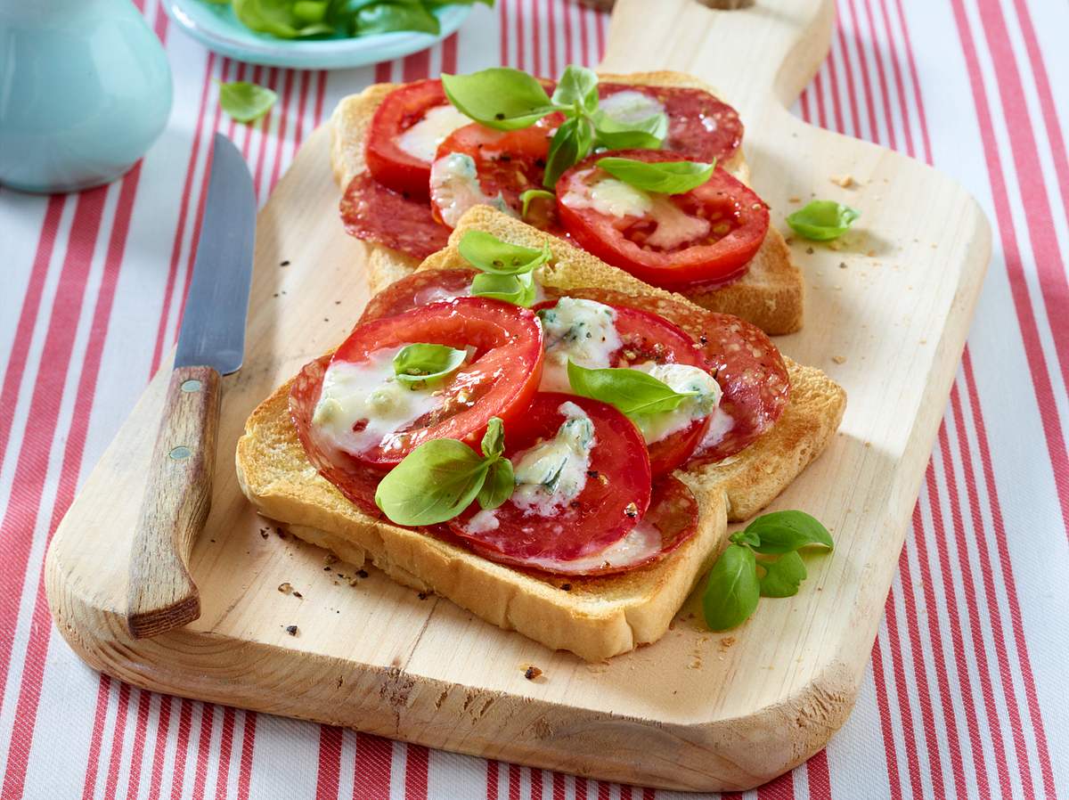 Pizza Crostinis