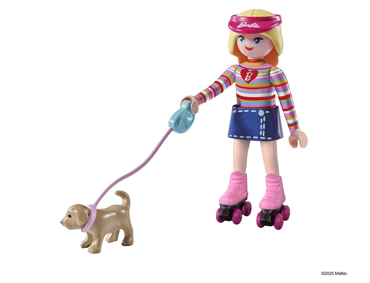 Die neue Playmobil-Barbie auf Rollschuhen mit einem Hund an der Leine