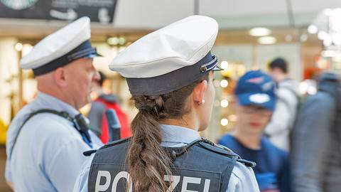 Polizistin - Foto: Panama7/iStock