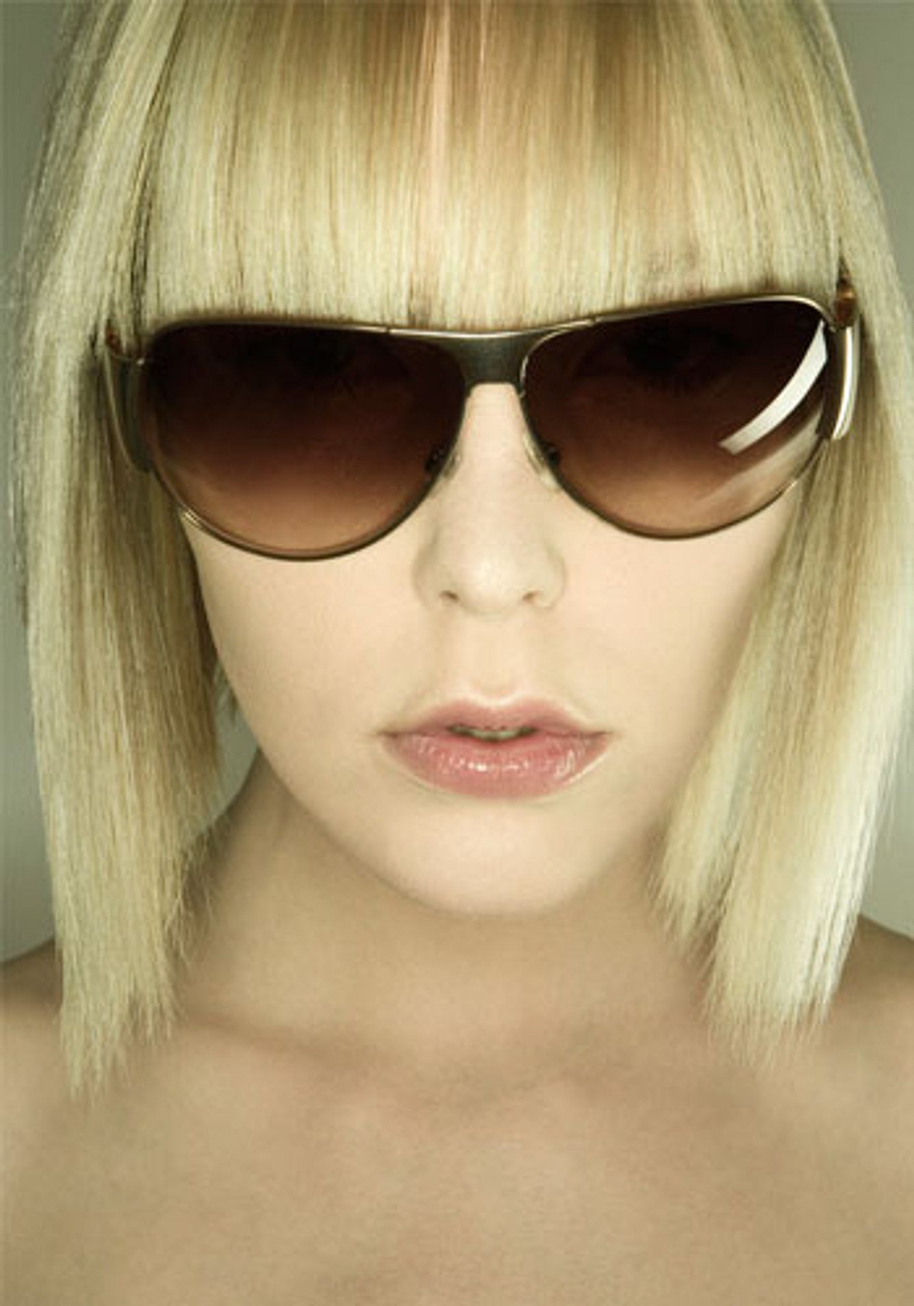 Pony-Party: Wir feiern die schönsten Pony-Frisuren ! Sie sind sich unsicher, für welche Frisur Sie sich entscheiden sollen? Wir haben da einen heißen Tipp: Nehmen Sie eine unserer Pony-Frisuren als Style-Vorbild und dann los zum Lieblings-Friseur. Po pony frisuren