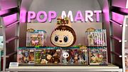 Labubu-Spielzeuge ausgestellt in einem Pop Mart Store - Foto:  IMAGO / CFOTO