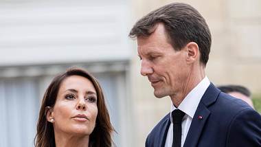 Prinz Joachim zu Dänemark - Dass Joachims Ehefrau der Kronprinzessin so ähnlich sieht, ist offenbar kein Zufall… - Foto: IMAGO / IP3press