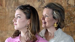 Prinzessin Elisabeth von Belgien mit ihrer Mutter Königin Mathilde in Ägypten. - Foto: IMAGO / Belga