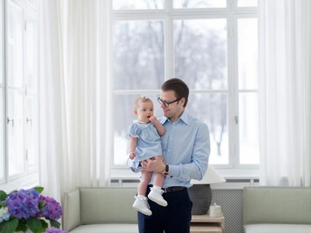 prinzessin estelle und papa daniel