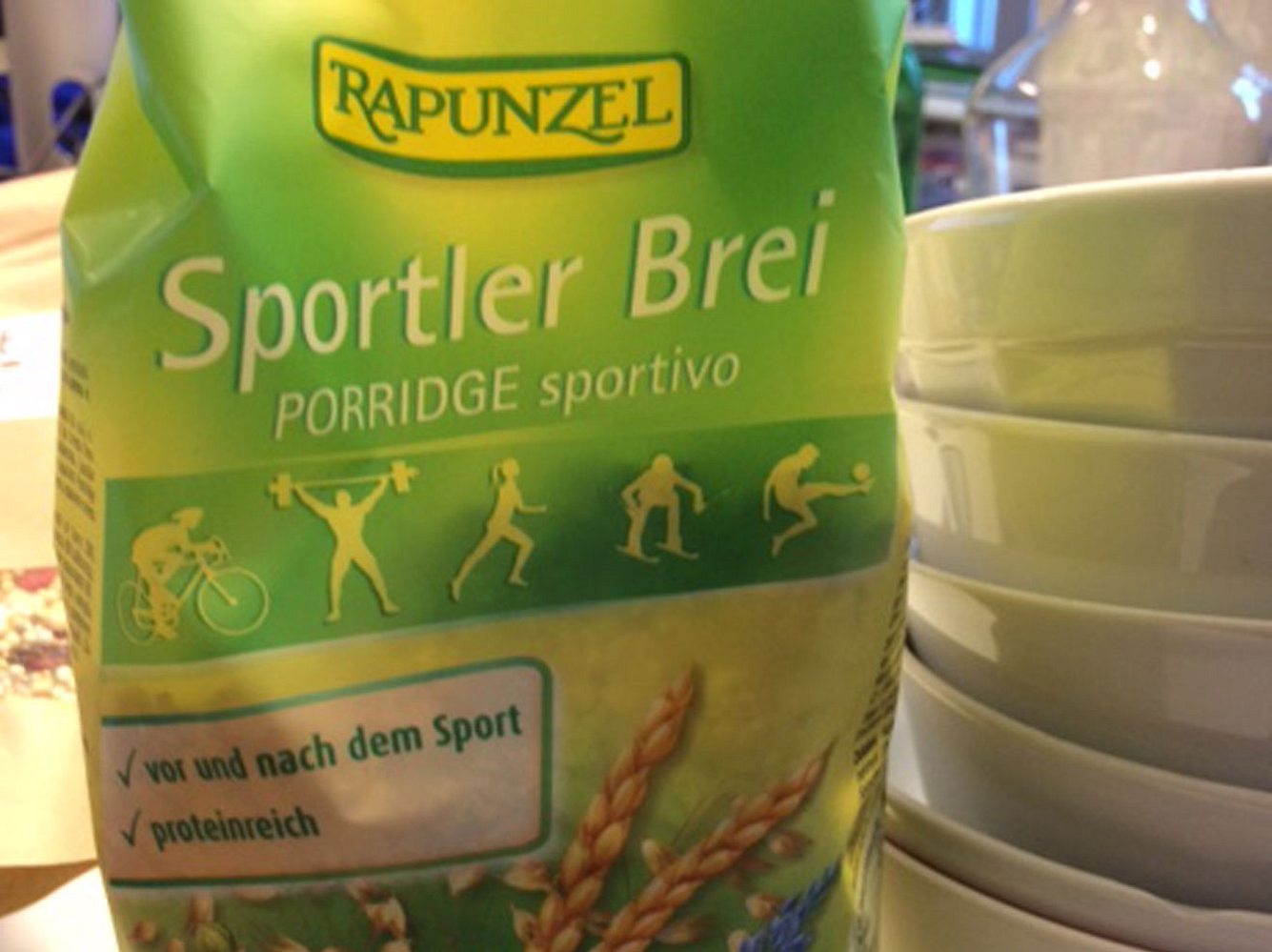Den Porridge von Rapunzel hat unsere Redakteurin passenderweise direkt nach dem Sport verputzt! Den Porridge von Rapunzel hat unsere Redakteurin passenderweise direkt nach dem Sport verputzt!