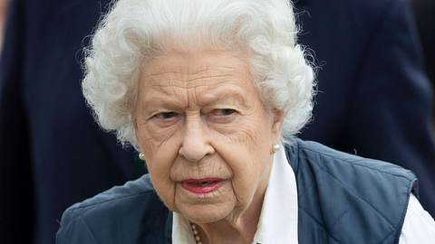 Arme Queen Elizabeth - wie viel Leid kann ihr gebrochenes Herz nach all diesen Schicksalsschlägen noch ertragen? - Foto: IMAGO / i Images