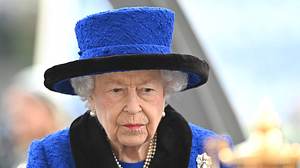 Queen Elizabeth war stets agil, doch langsam schwinden auch ihr die Kräfte und andere warten nur darauf... - Foto: IMAGO / Shutterstock