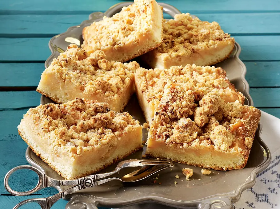Quitten-Kuchen mit Streuseln