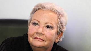 Die Witwe des legendären Showmasters vergisst ihr Leben. Ragnhild Heck (78) ist seit einigen Wochen im Heim. - Foto: IMAGO / Hoffmann