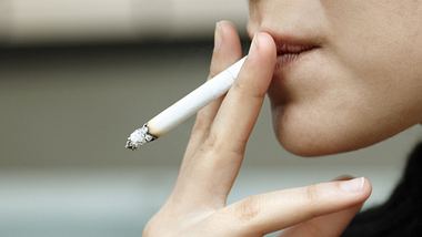 Was passiert  im Körper, wenn du aufhörst zu rauchen? Wir verraten es. - Foto: iStock/Kuzma