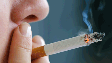 Rauchen wird wieder teurer. - Foto: iStock
