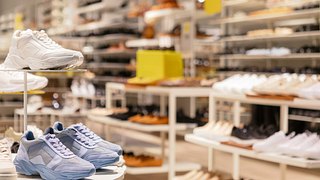 Pleitewahnsinn! Dieser deutsche Schuh-Gigant muss Insolvenz anmelden - Foto: Marcus Lindstrom/iStock (Symbolbild)