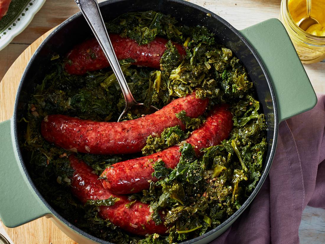 Rezept für Grünkohl mit Mettwurst, Bauchspeck und Griebenschmalz Rezept für Grünkohl mit Mettwurst, Bauchspeck und Griebenschmalz