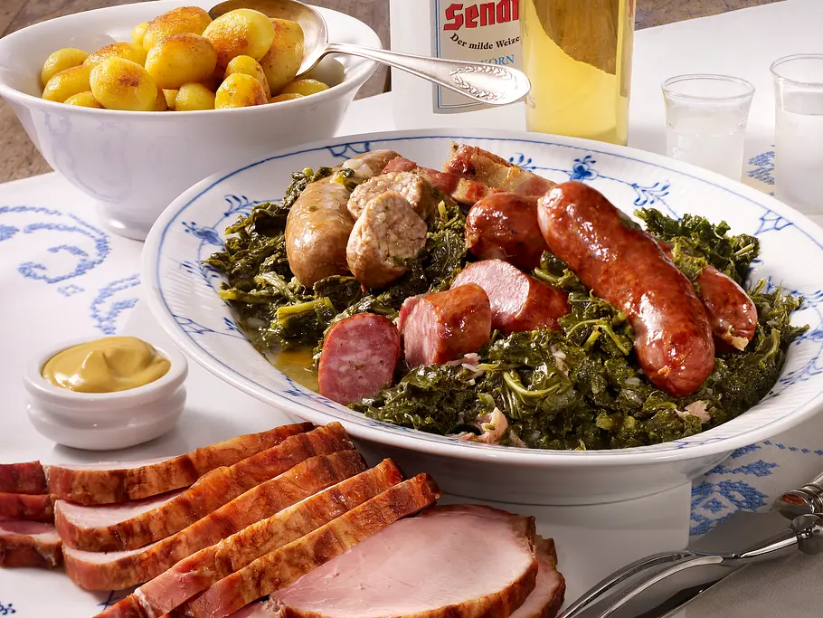 Rezept für Grünkohl mit Pinkel und Hafergrütze Rezept für Grünkohl mit Pinkel und Hafergrütze