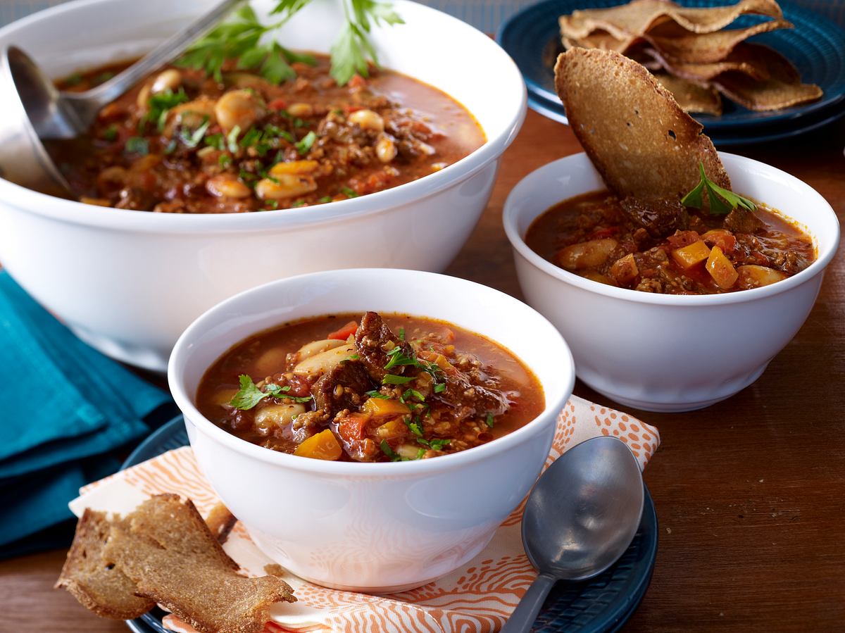 Rezept für Mitternachtssuppe mit Hackfleisch und Paprika