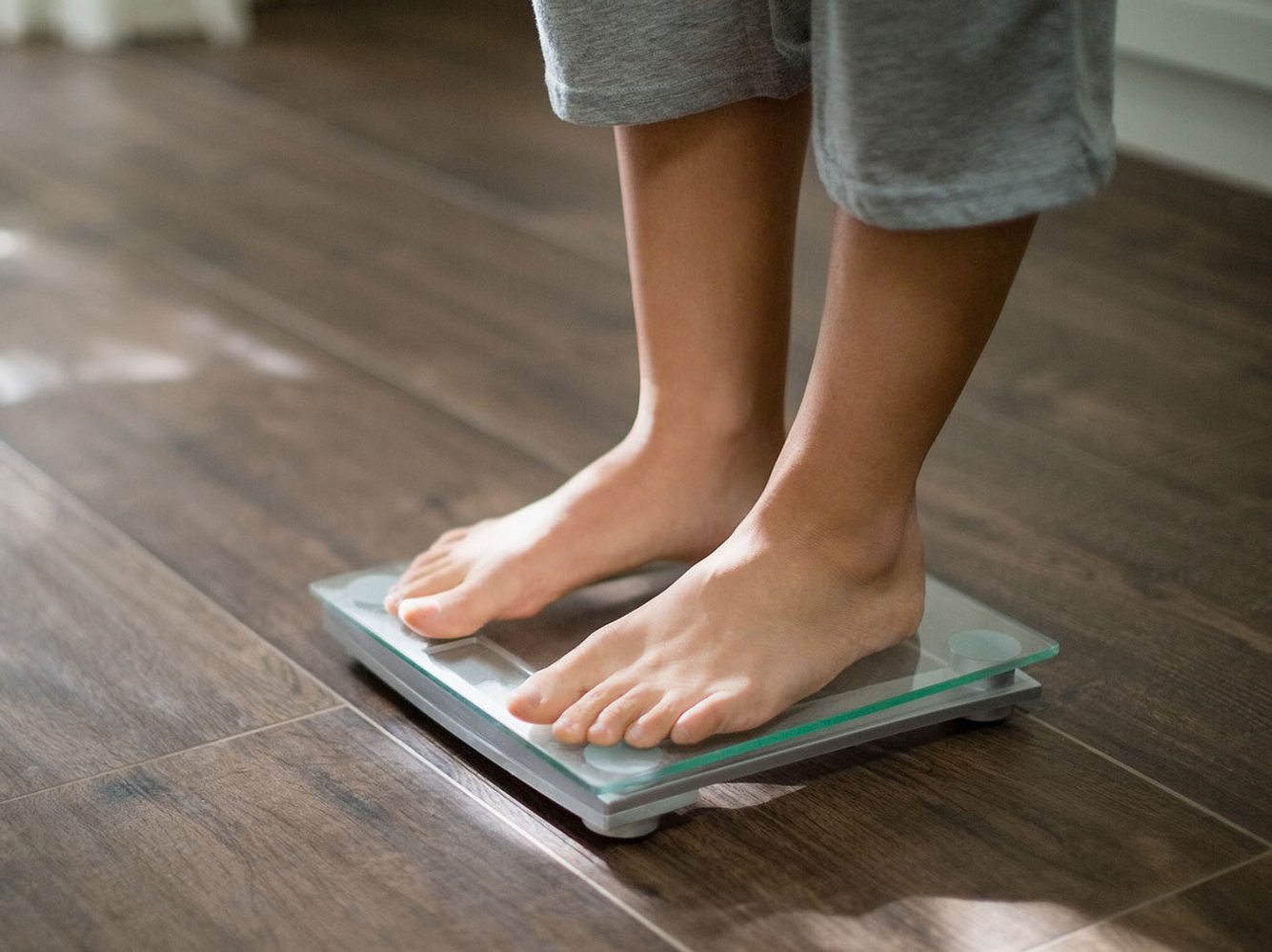 Richtig wiegen: Wie viel Gewicht du beim Wiegen mit Kleidung abziehen darfst