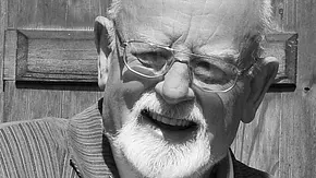 Roger Whittaker: Die Ermordung seines Vater konnte er nie verwinden. - Foto: Peter Bischoff/Getty Images Roger Whittaker: Die Ermordung seines Vater konnte er nie verwinden. - Foto: Peter Bischoff/Getty Images